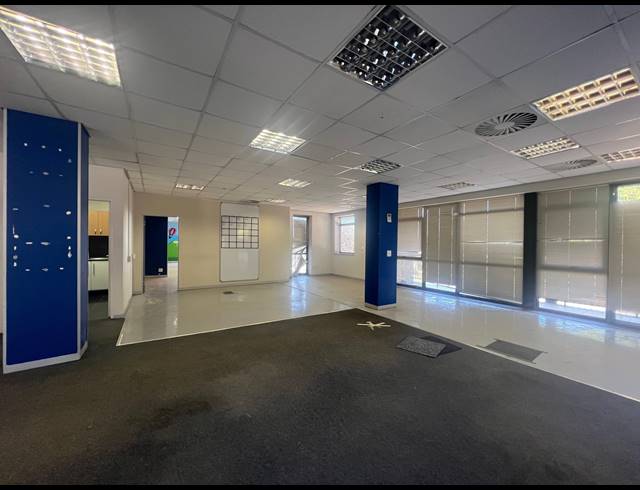 494M² OFFICE TO LET IN MEYERSDAL NATURE ESTATE